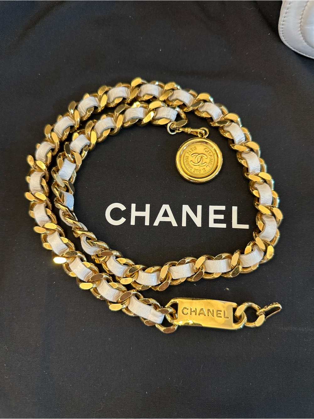 100% authentic Chanel belt, belt only - Picture 7 of 12